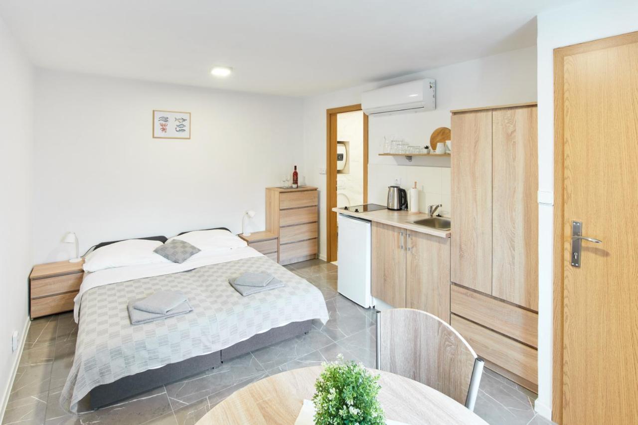 Kuca Nerezinka Apartment Nerezine Bagian luar foto